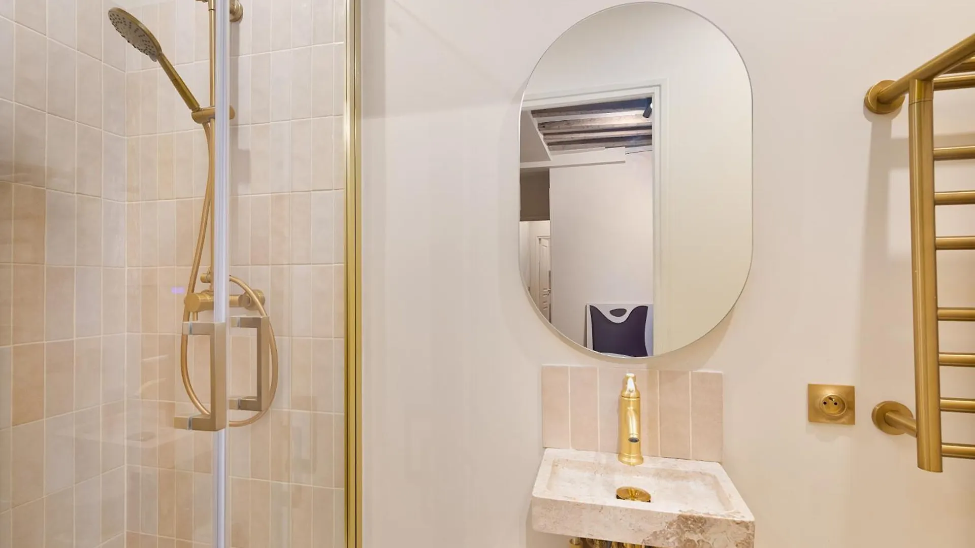 Appartement Lumineux Marais 2 Chambres Parigi Appartamento
